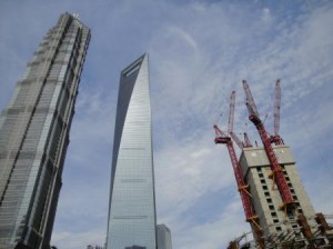 建設中の上海タワー